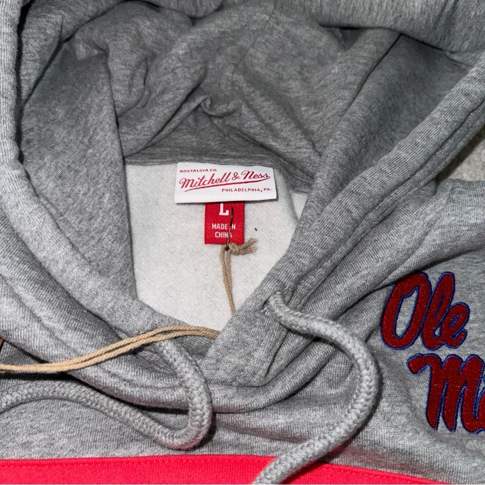 Mitchell & Ness UNLV Rebels Pull Over Hoodie Men Sz‎ L New
